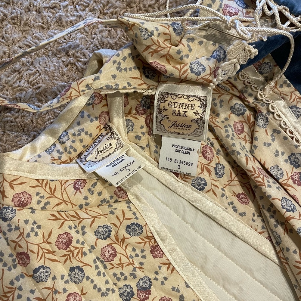 Gunne sax pale yellow size 3 maxi dress and jacket set